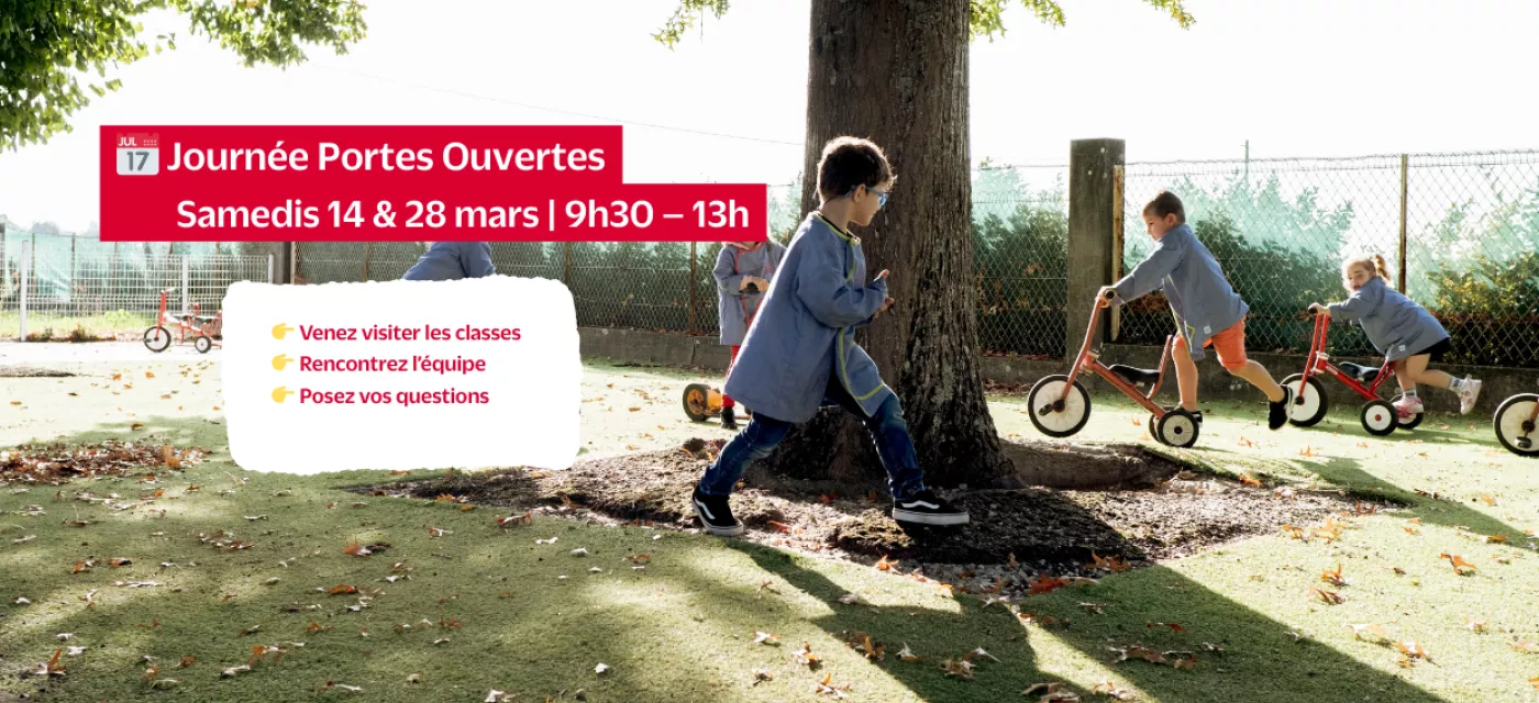 Eleves de saint-etienne jouant dans la cour de récréation